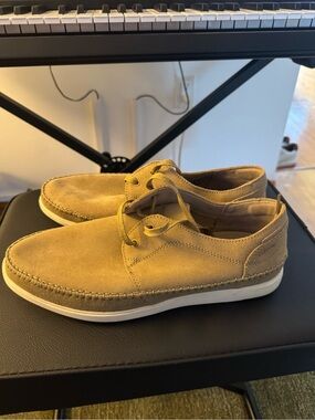 Clarks Men's Suede Lace-Up Loafers in Tan with White Sole